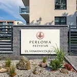 - Perlowa Przystan Apartamento Kołobrzeg