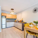 - Perlowa Przystan Apartment *