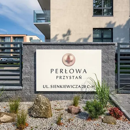 - Perlowa Przystan Apartment Kolobrzeg