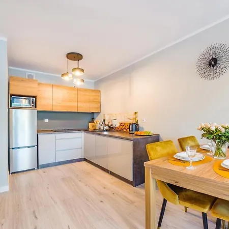 - Perlowa Przystan Apartment *