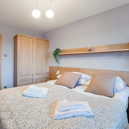 - Perlowa Przystan Apartment *