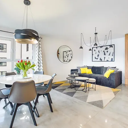 - Perlowa Przystan Apartment Kolobrzeg