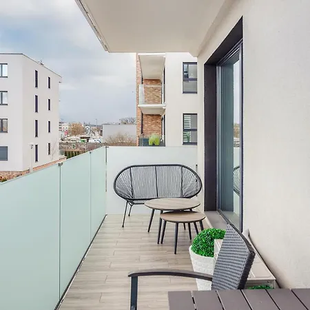 - Perlowa Przystan *