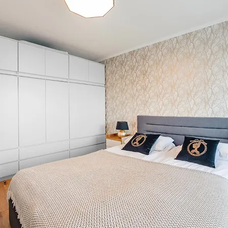 - Perlowa Przystan Kolobřeh