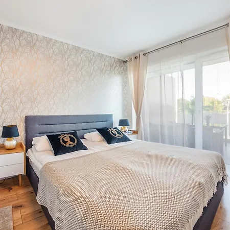 - Perlowa Przystan Apartment *