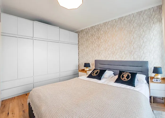 - Perlowa Przystan Kolobřeh